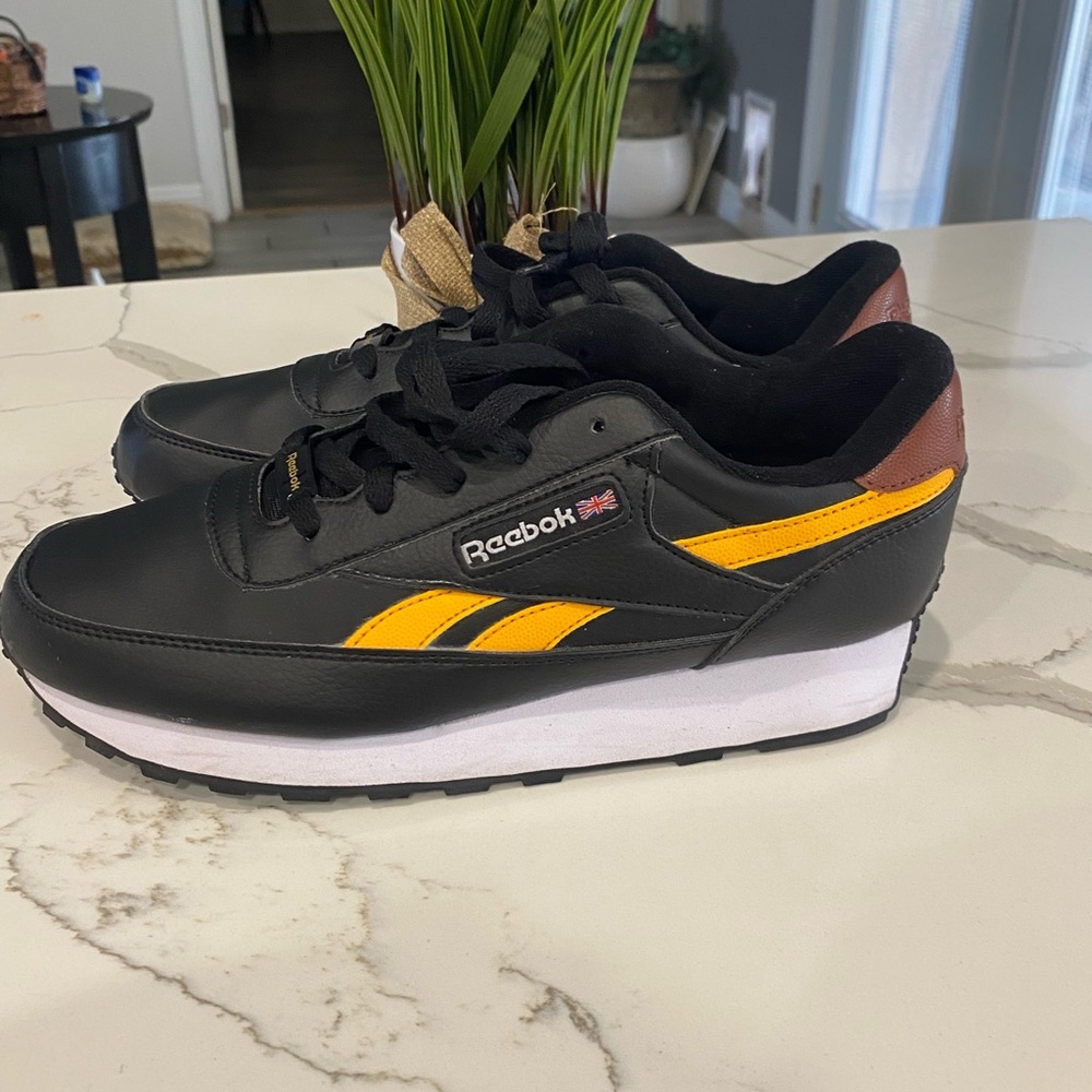 Reebok Men's Black and Yellow Sneakers - Picture 2 of 3